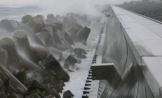 石川海岸直立堤復旧工事